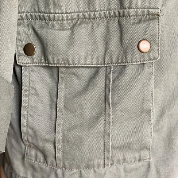 Arizona jacket, size medium, army green lightweight jacket. Great condition. - Picture 8 of 9